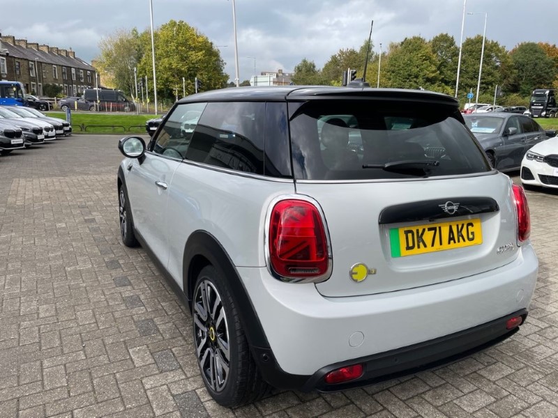 2021 (71) MINI HATCHBACK 135kW Cooper S Level 3 33kWh 3dr Auto 3574823