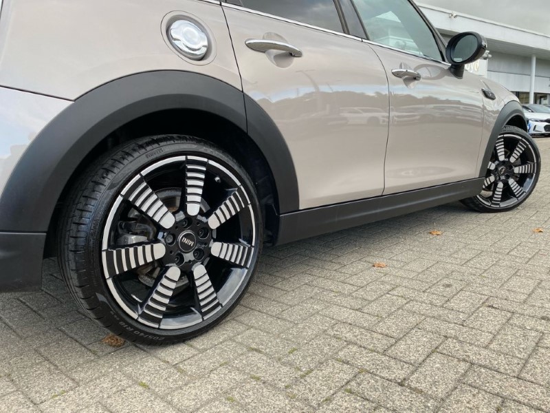 2022 (71) MINI HATCHBACK 2.0 Cooper S Exclusive 5dr Auto 3589725