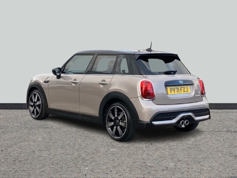 2022 (71) MINI HATCHBACK 2.0 Cooper S Exclusive 5dr Auto 3589678
