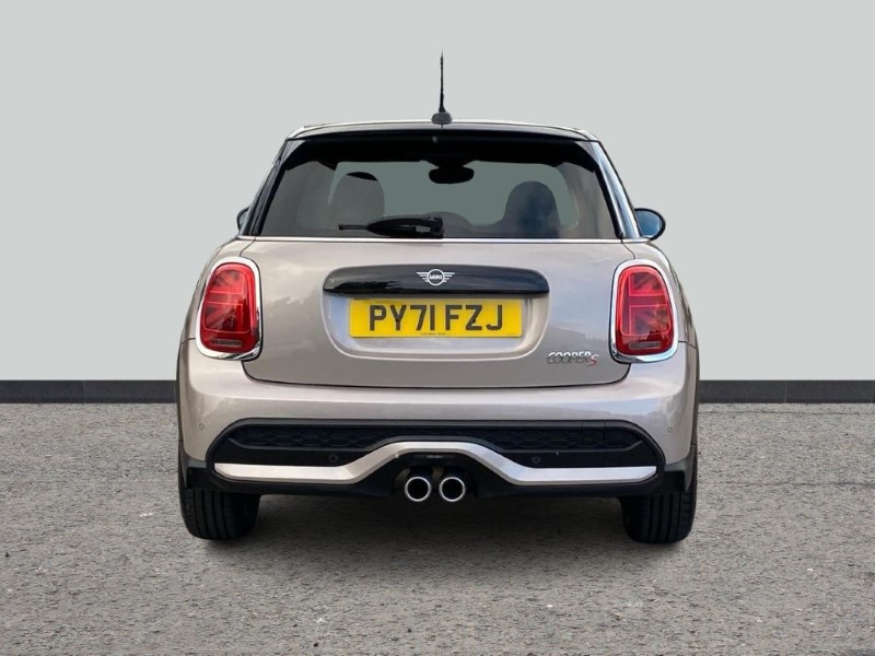 2022 (71) MINI HATCHBACK 2.0 Cooper S Exclusive 5dr Auto 3589691
