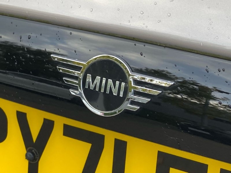 2022 (71) MINI HATCHBACK 2.0 Cooper S Exclusive 5dr Auto 3589722