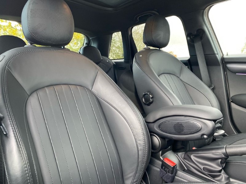 2022 (71) MINI HATCHBACK 2.0 Cooper S Exclusive 5dr Auto 3589701