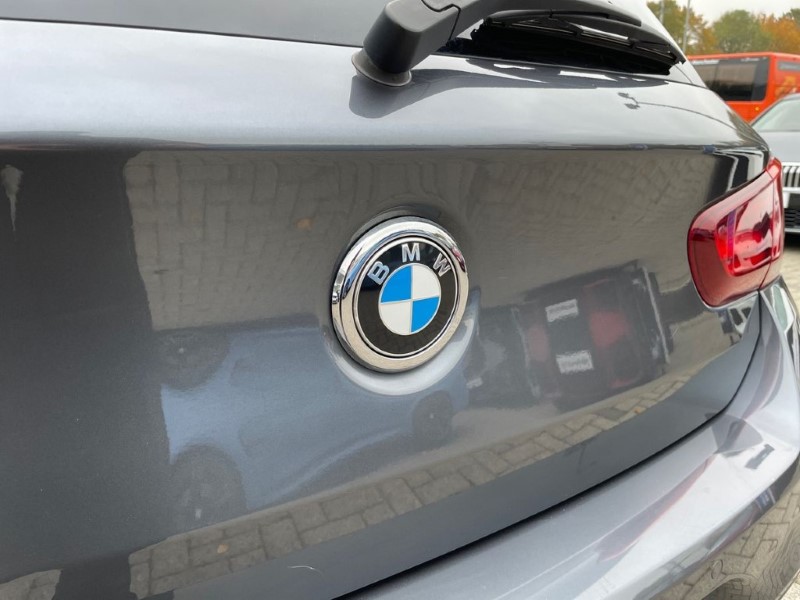 2019 (19) BMW 1 SERIES 118i [1.5] M Sport Shadow Edition 5dr 3614475