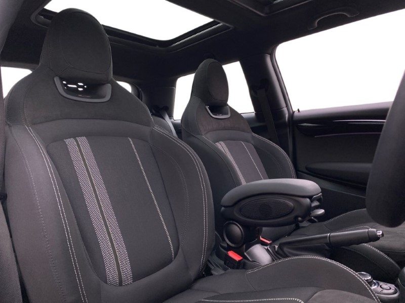 2023 (23) MINI HATCHBACK 2.0 Cooper S Sport 3dr 3614557