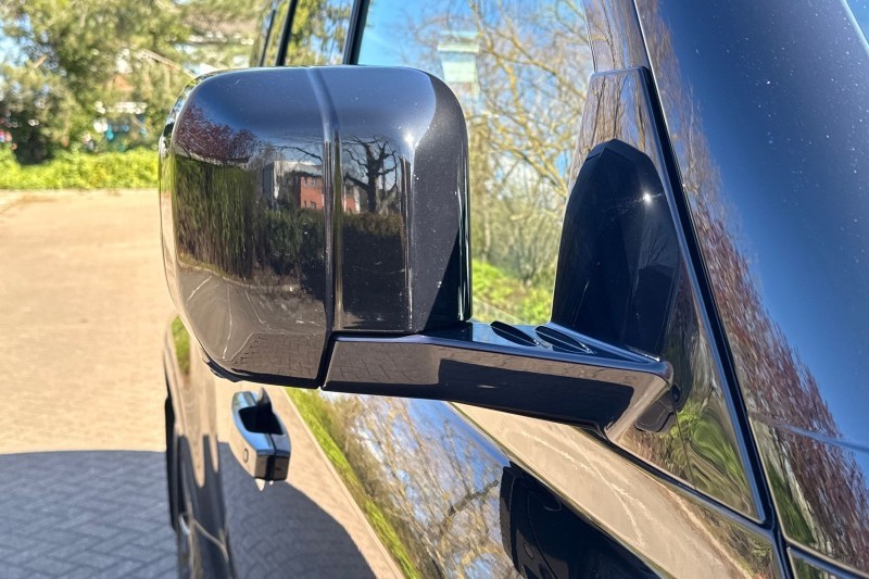 2021 (71) LAND ROVER DEFENDER 3.0 D300 X-Dynamic HSE 110 5dr Auto 5254395