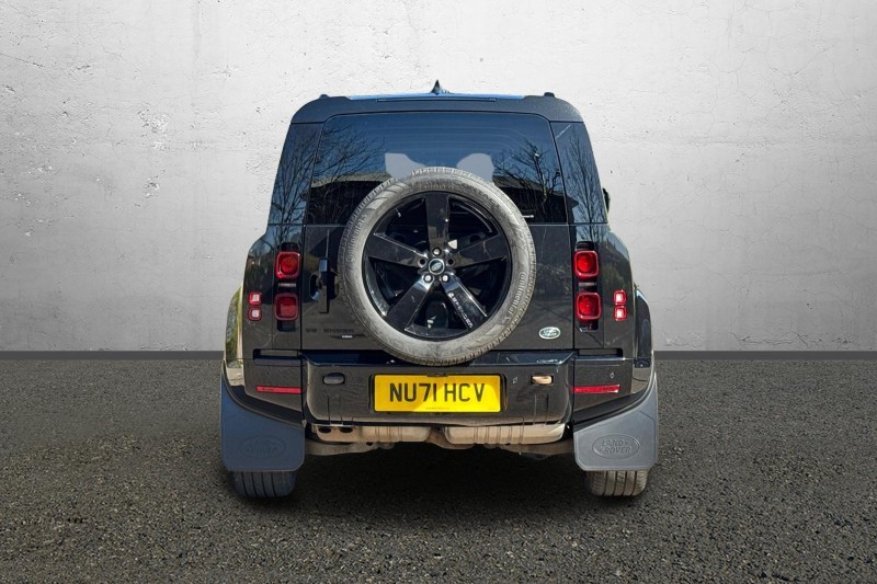 2021 (71) LAND ROVER DEFENDER 3.0 D300 X-Dynamic HSE 110 5dr Auto 5254353