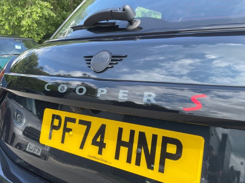 2024 (74) MINI COOPER 2.0 S Sport 5dr Auto 4260182