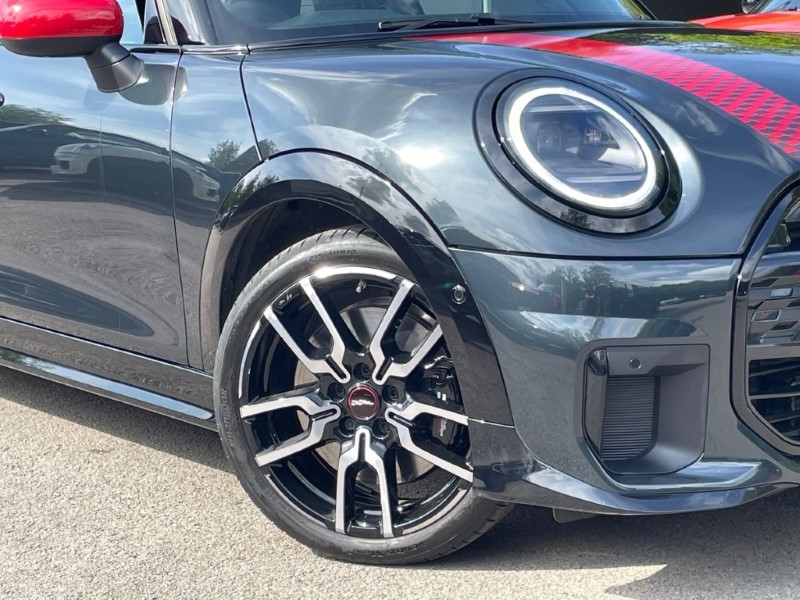2024 (74) MINI COOPER 2.0 S Sport 5dr Auto 4260177