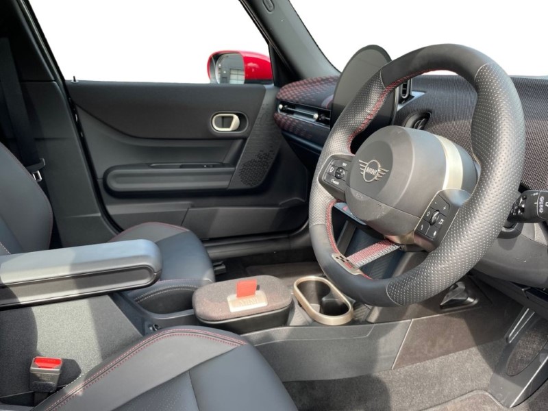 2024 (74) MINI COOPER 2.0 S Sport 5dr Auto 4260145