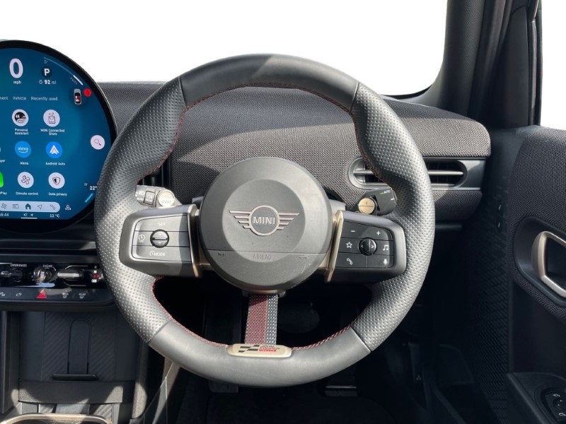 2024 (74) MINI COOPER 2.0 S Sport 5dr Auto 4260144