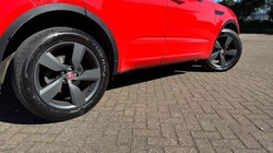 2019 (69) JAGUAR E-PACE 2.0d Chequered Flag Edition 5dr Auto 5260152