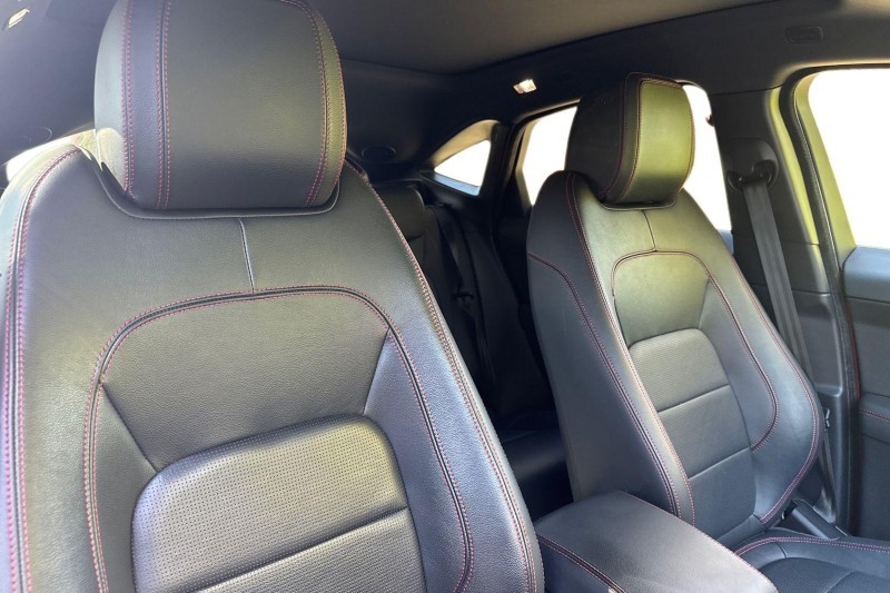 2019 (69) JAGUAR E-PACE 2.0d Chequered Flag Edition 5dr Auto 5260129