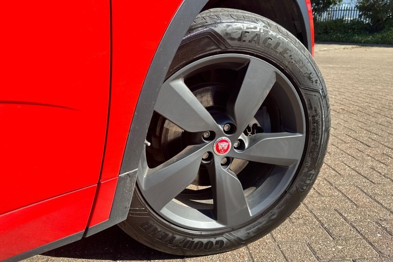 2019 (69) JAGUAR E-PACE 2.0d Chequered Flag Edition 5dr Auto 5260153