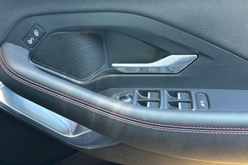 2019 (69) JAGUAR E-PACE 2.0d Chequered Flag Edition 5dr Auto 5260126