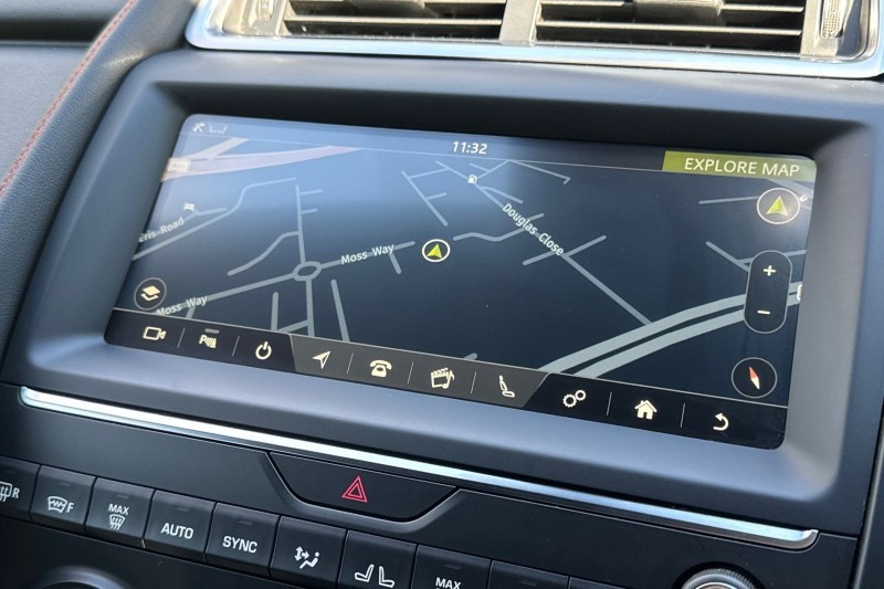 2019 (69) JAGUAR E-PACE 2.0d Chequered Flag Edition 5dr Auto 5260134