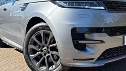 2023 (23) LAND ROVER RANGE ROVER SPORT 3.0 D300 Dynamic SE 5dr Auto 5254260