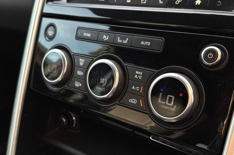 2018 (18) LAND ROVER DISCOVERY 3.0 TD6 HSE 5dr Auto 5263093