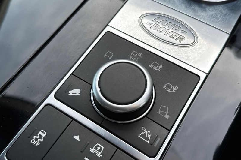 2018 (18) LAND ROVER DISCOVERY 3.0 TD6 HSE 5dr Auto 5263097