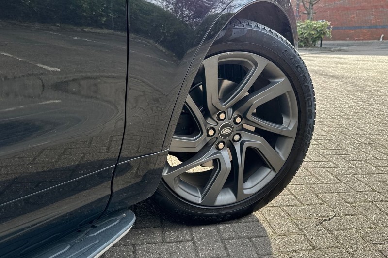 2018 (18) LAND ROVER DISCOVERY 3.0 TD6 HSE 5dr Auto 5263109