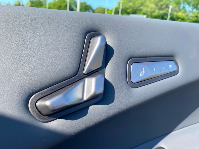 2025 (25) BMW iX 300kW xDrive45 M Sport 101kWh 5dr Auto 4460229