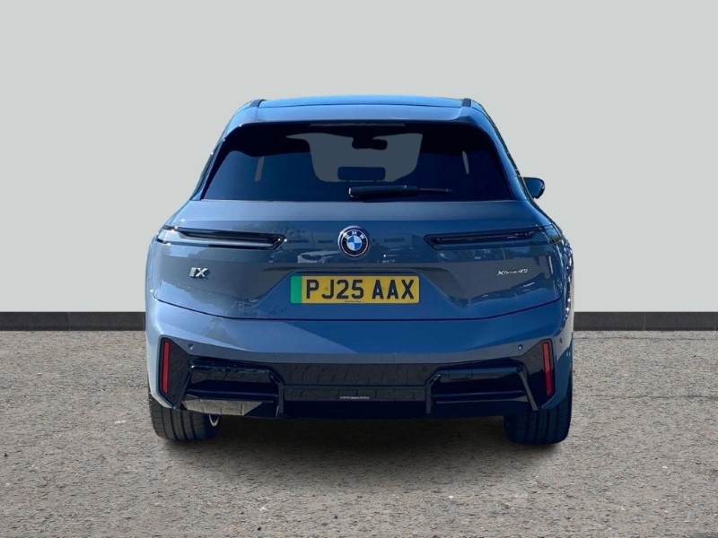 2025 (25) BMW iX 300kW xDrive45 M Sport 101kWh 5dr Auto 4460220