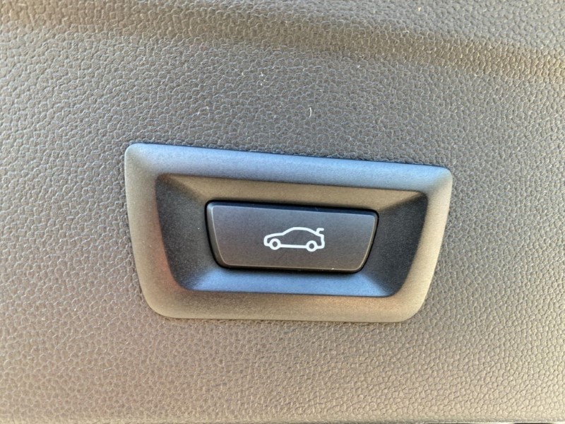 2025 (25) BMW iX 300kW xDrive45 M Sport 101kWh 5dr Auto 4460245