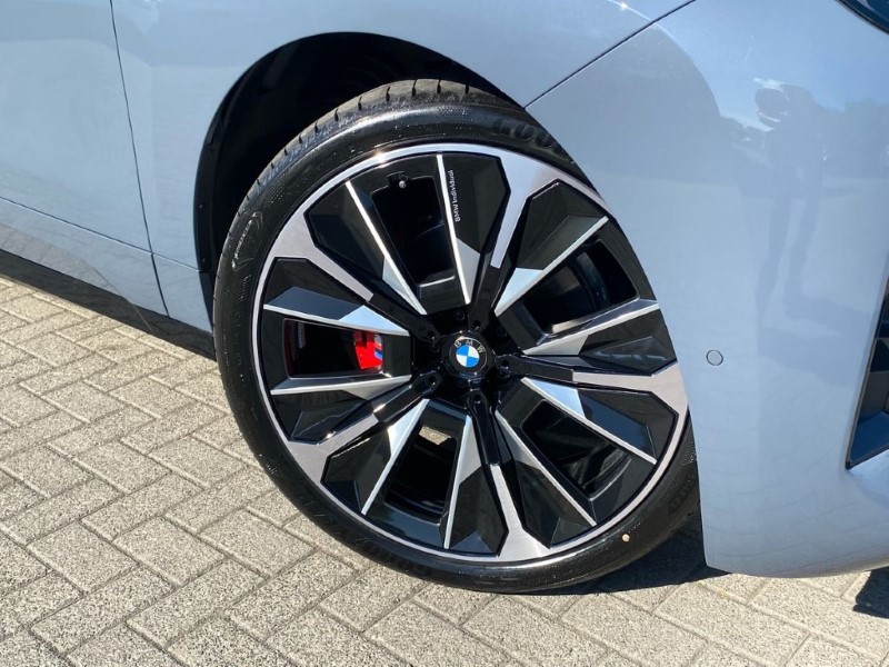 2025 (25) BMW iX 300kW xDrive45 M Sport 101kWh 5dr Auto 4460249