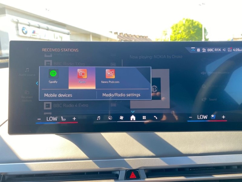 2025 (25) BMW iX 300kW xDrive45 M Sport 101kWh 5dr Auto 4460235