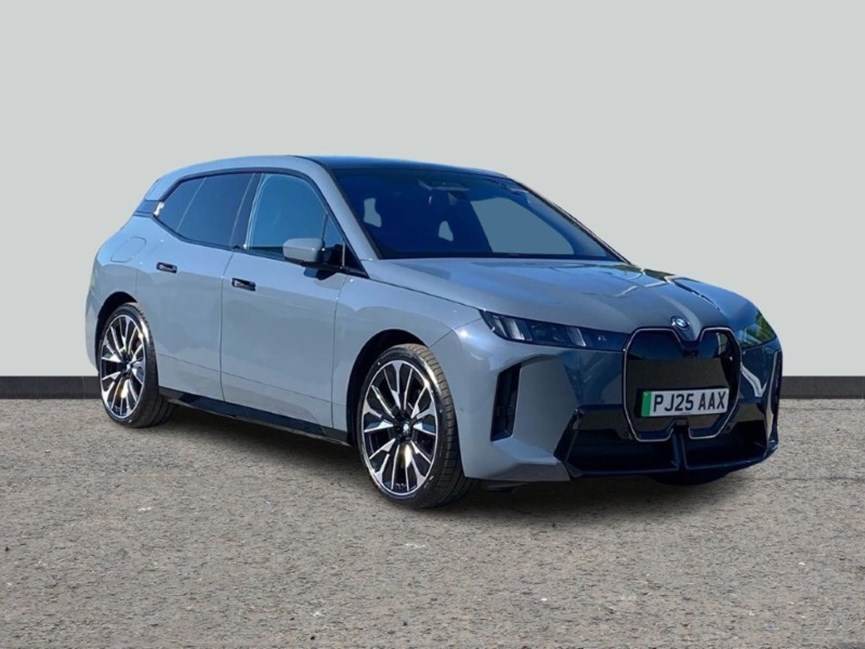 2025 (25) BMW iX 300kW xDrive45 M Sport 101kWh 5dr Auto