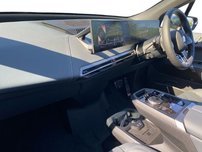 2025 (25) BMW iX 300kW xDrive45 M Sport 101kWh 5dr Auto 4460212