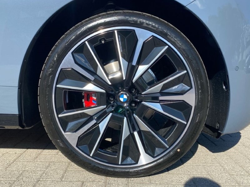 2025 (25) BMW iX 300kW xDrive45 M Sport 101kWh 5dr Auto 4460219