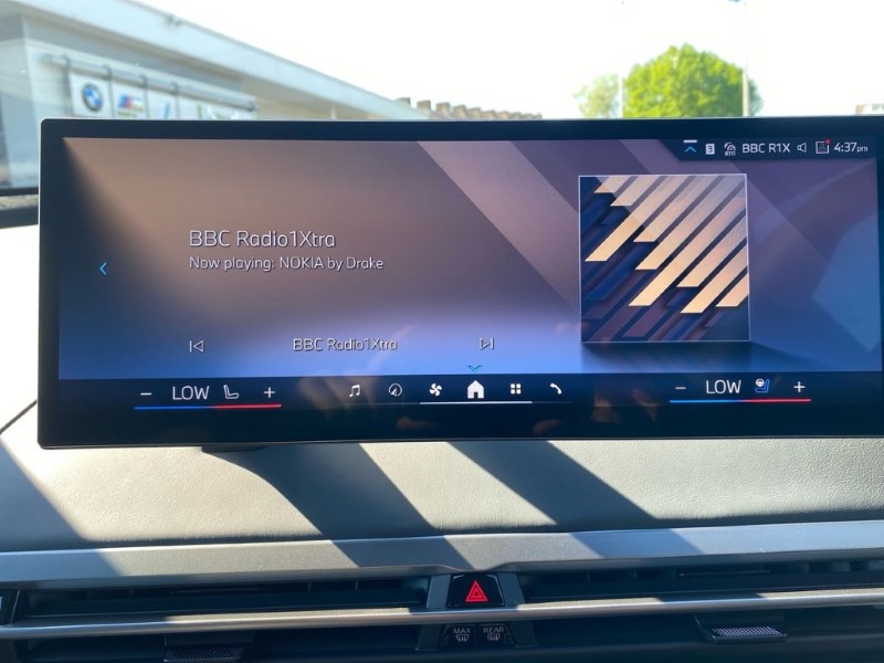 2025 (25) BMW iX 300kW xDrive45 M Sport 101kWh 5dr Auto 4460213