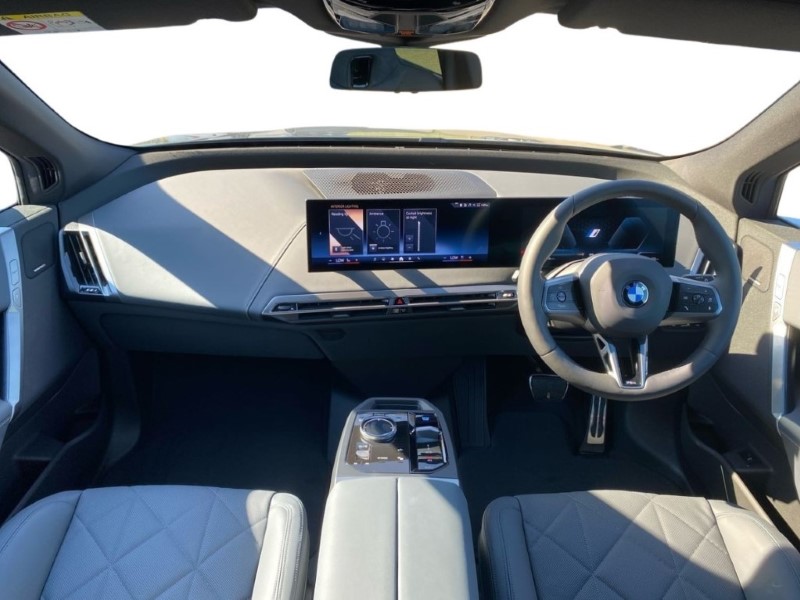 2025 (25) BMW iX 300kW xDrive45 M Sport 101kWh 5dr Auto 4460209