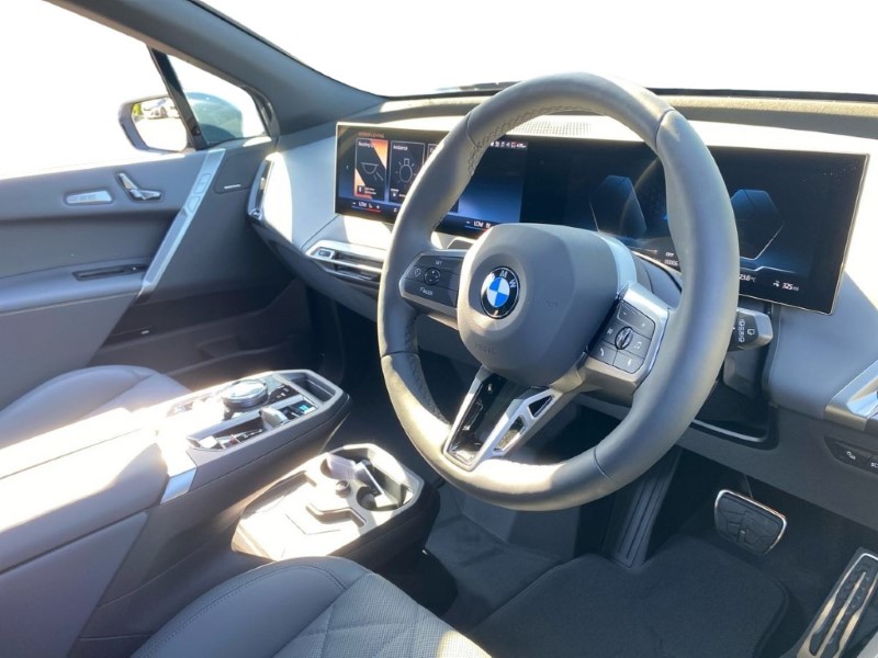 2025 (25) BMW iX 300kW xDrive45 M Sport 101kWh 5dr Auto 4460211