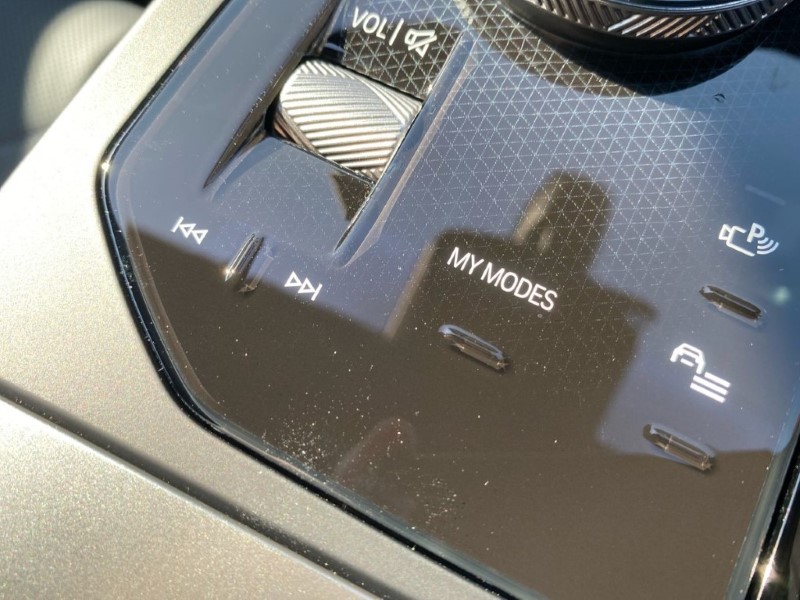 2025 (25) BMW iX 300kW xDrive45 M Sport 101kWh 5dr Auto 4460224