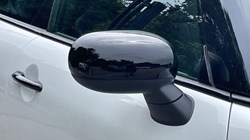 2025 (25) MINI COOPER 2.0 S Classic 3dr Auto 4263233