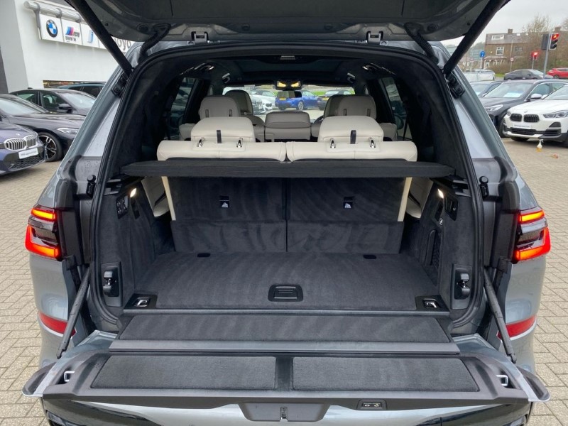 2025 (25) BMW X7 xDrive M60i 5dr Step Auto [Ultimate Pack] 4902069