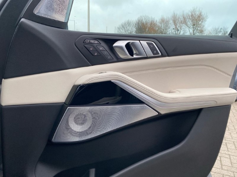 2025 (25) BMW X7 xDrive M60i 5dr Step Auto [Ultimate Pack] 4902078