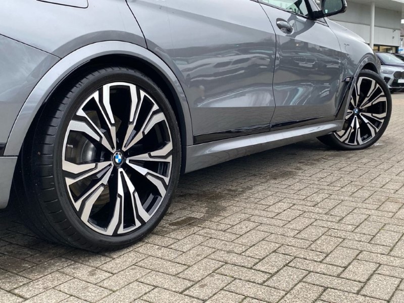 2025 (25) BMW X7 xDrive M60i 5dr Step Auto [Ultimate Pack] 4902106