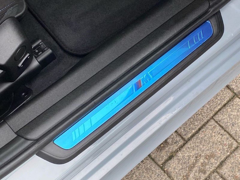 2025 (25) BMW 3 SERIES 330e 22.3 kWh M Sport 4dr Step Auto [Pro Pack] 5014619