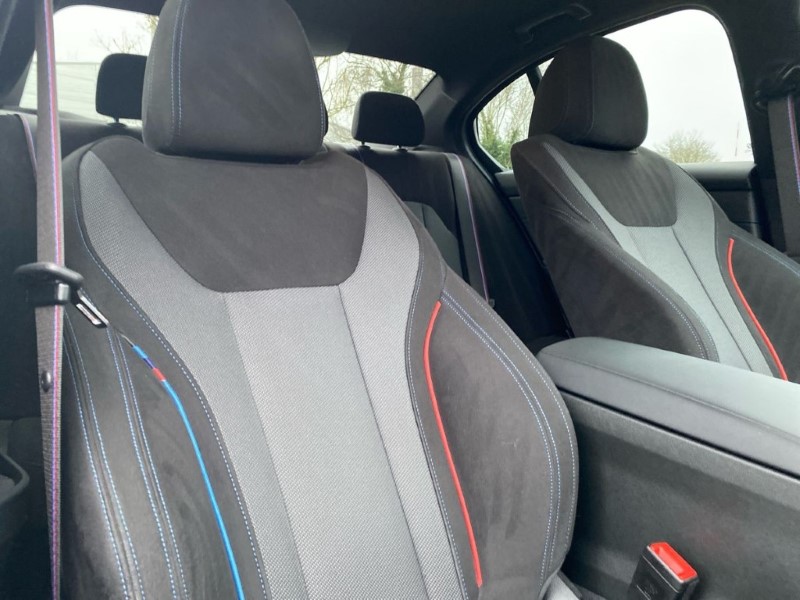 2025 (25) BMW 3 SERIES 330e 22.3 kWh M Sport 4dr Step Auto [Pro Pack] 5014607