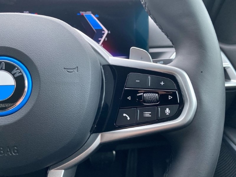 2025 (25) BMW 3 SERIES 330e 22.3 kWh M Sport 4dr Step Auto [Pro Pack] 5014601