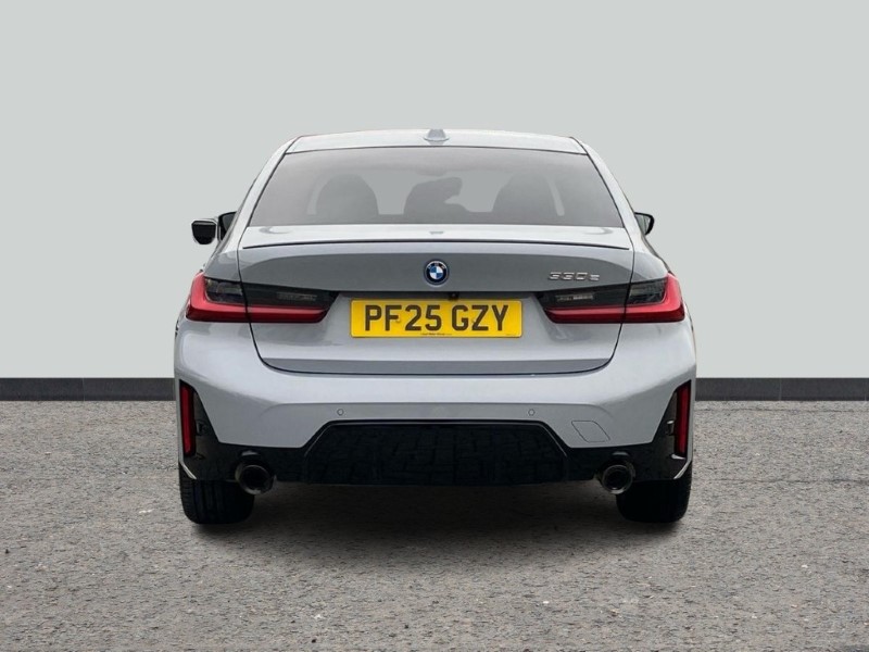 2025 (25) BMW 3 SERIES 330e 22.3 kWh M Sport 4dr Step Auto [Pro Pack] 5014598