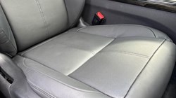 2026 (26) LAND ROVER RANGE ROVER VELAR 2.0 D200 MHEV Dynamic SE 5dr Auto 5802205