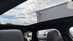 2026 (26) LAND ROVER RANGE ROVER VELAR 2.0 D200 MHEV Dynamic SE 5dr Auto 5802201