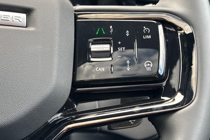 2026 (26) LAND ROVER RANGE ROVER VELAR 2.0 D200 MHEV Dynamic SE 5dr Auto 5802209