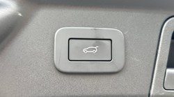 2026 (26) LAND ROVER RANGE ROVER VELAR 2.0 D200 MHEV Dynamic SE 5dr Auto 5802221