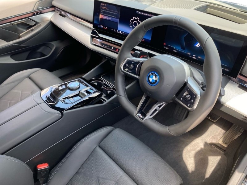 2025 (25) BMW I5 250kW eDrive40 M Sport 84kWh 4dr Auto 4657115