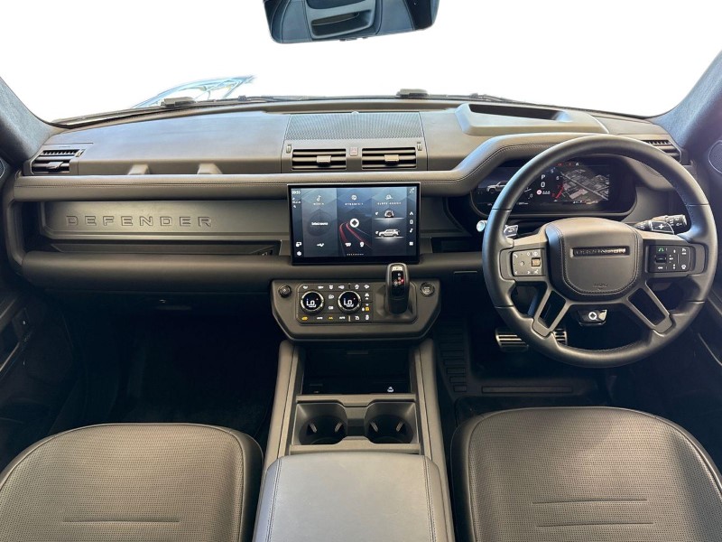 2025 (25) LAND ROVER DEFENDER 4.4 P635 Octa 110 5dr Auto 4603373
