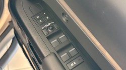 2025 (25) LAND ROVER DEFENDER 4.4 P635 Octa 110 5dr Auto 4603387